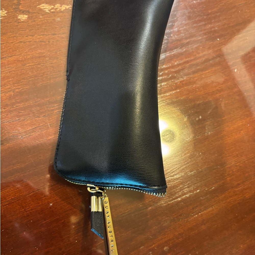 Quay Australia Black Glasses Case